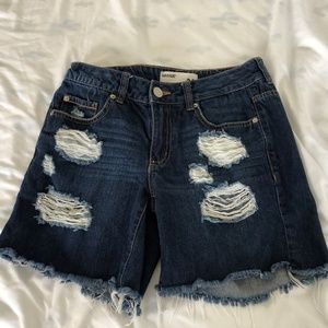 Ripped Denim Shorts with Frayed Bottoms (Garage)
